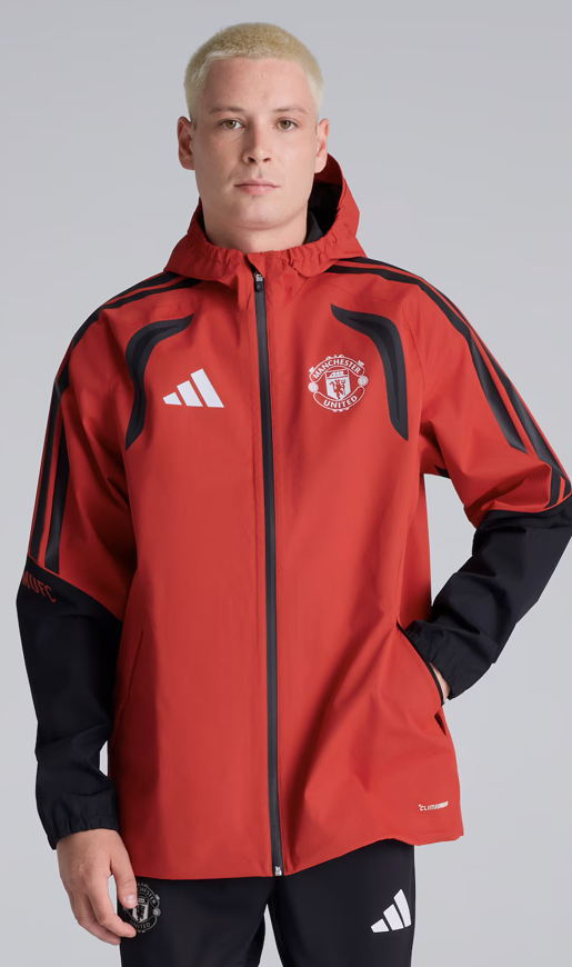 የManchester United 2026/27 Lifestyle Collection ካታሎግ ምስል